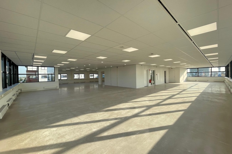 KantoorruimteaanKarel Doormanweg 27 A<br/> inSchiedam KantoorruimteaanKarel Doormanweg 27 A<br/> inSchiedam