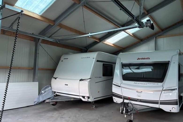 BedrijfsruimteaanVijfhuizerdijk 187<br/> inVijfhuizen