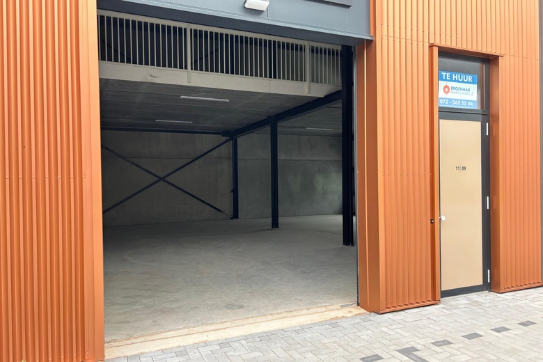 BedrijfsruimteaanAgriport 11 09<br/> inMiddenmeer