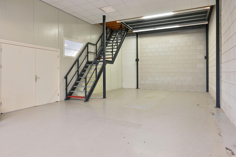 BedrijfsruimteaanRokerijweg 4 a<br/> inHuizen