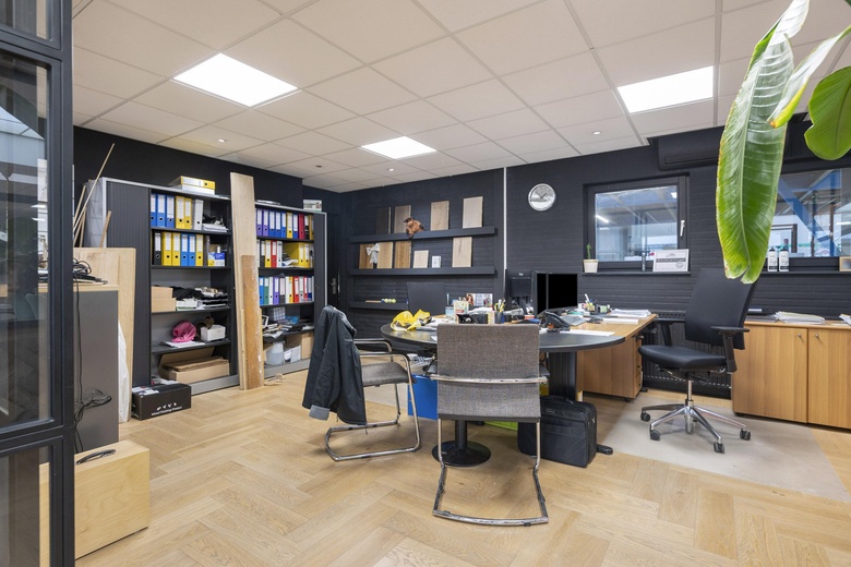 BedrijfsruimteaanWeerterveld 13<br/> inMeerssen