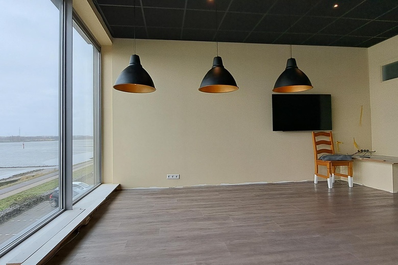 KantoorruimteaanZomerdijk 56 A<br/> inMaassluis KantoorruimteaanZomerdijk 56 A<br/> inMaassluis