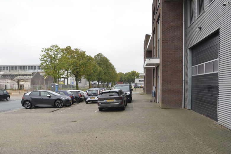 BedrijfsruimteaanRokerijweg 4 a<br/> inHuizen