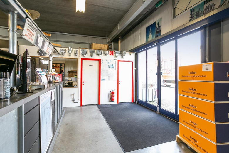 BedrijfsruimteaanDe Compagnie 15<br/> inZwaag BedrijfsruimteaanDe Compagnie 15<br/> inZwaag