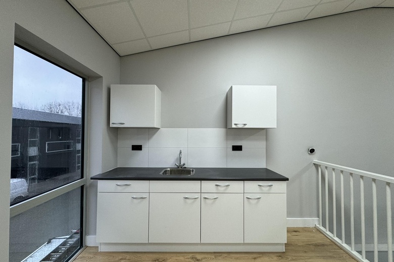 BedrijfsruimteaanRaasdorperweg 152 L<br/> inLijnden