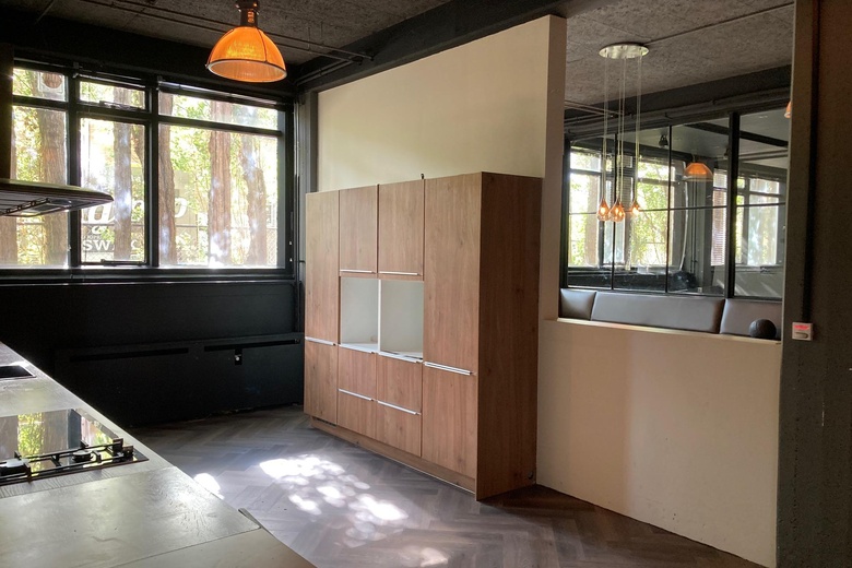 BedrijfsruimteaanDiepenhorstlaan 9 - 11<br/> inRijswijk