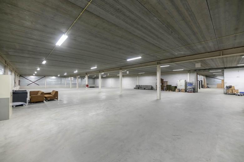 BedrijfsruimteaanVan Nassauweg 11<br/> inKrimpen aan den IJssel BedrijfsruimteaanVan Nassauweg 11<br/> inKrimpen aan den IJssel
