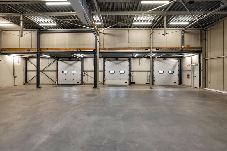 BedrijfsruimteaanPanovenweg 10<br/> inTiel