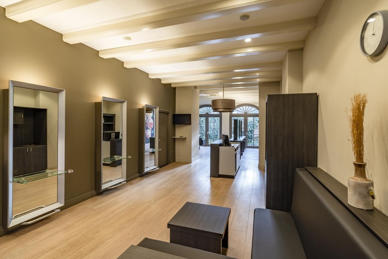 WinkelruimteaanVeerstraat 13<br/> inBussum WinkelruimteaanVeerstraat 13<br/> inBussum