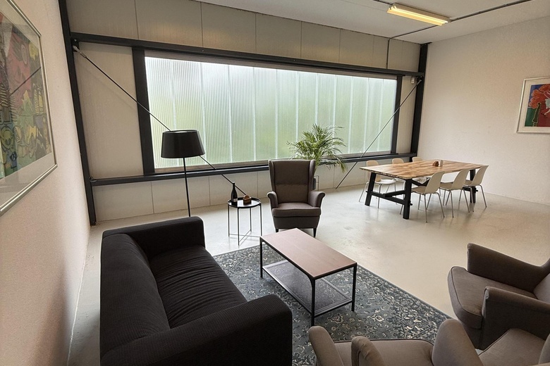 BedrijfsruimteaanVennestraat 22<br/> inLisse
