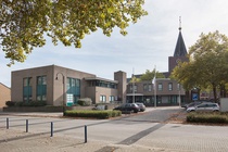 Bekijk foto 6 van Kerkplein 1 Bekijk foto 6 van Kerkplein 1