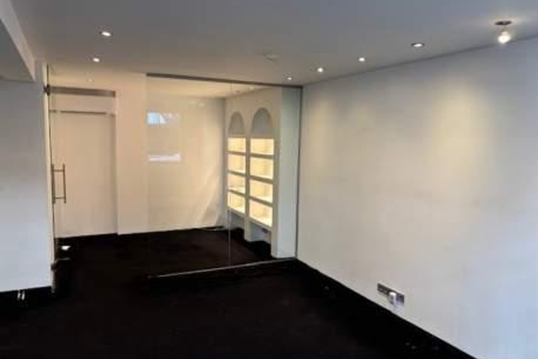 KantoorruimteaanNicolas Zasstraat 43 a<br/> inRotterdam KantoorruimteaanNicolas Zasstraat 43 a<br/> inRotterdam