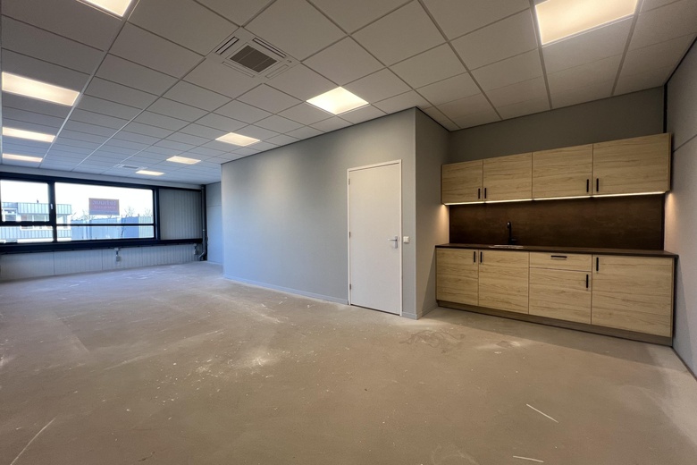 BedrijfsruimteaanLaurens Jzn. Costerstraat 4 B<br/> inOud-Beijerland