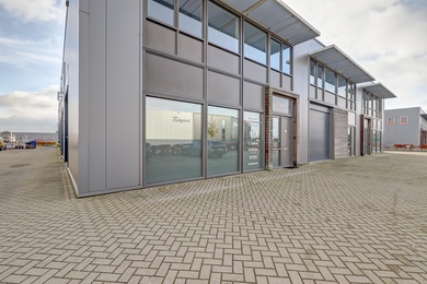 Bekijk foto 2 van Industrieweg 4 b