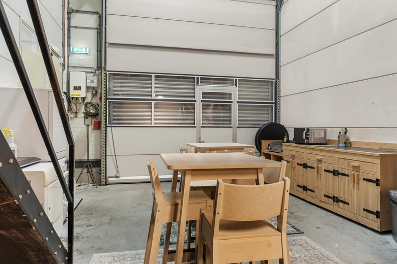 BedrijfsruimteaanExa 10<br/> inZevenaar