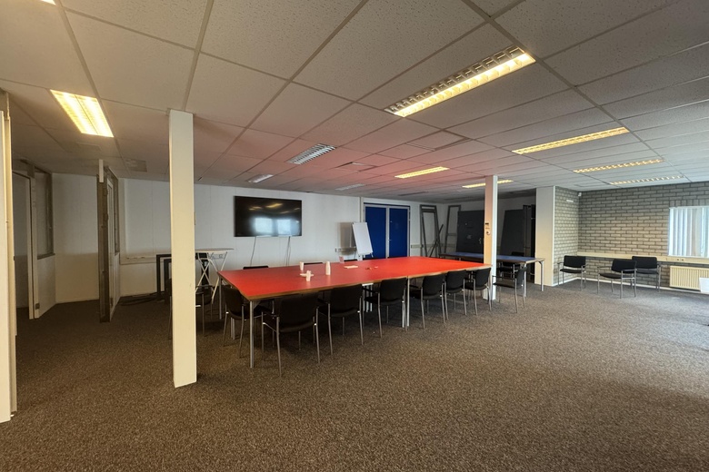 BedrijfsruimteaanSluispolderweg 71<br/> inZaandam BedrijfsruimteaanSluispolderweg 71<br/> inZaandam