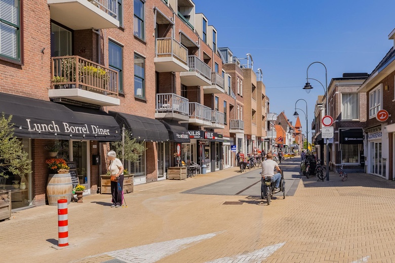 WinkelruimteaanHoofdstraat 243<br/> inSassenheim