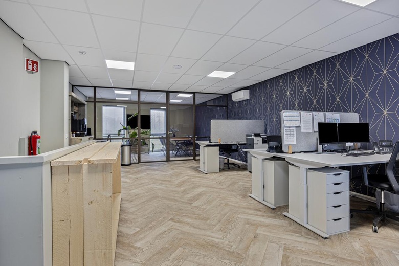 BedrijfsruimteaanZuid-Afrikaweg 2 D<br/> inAalsmeer