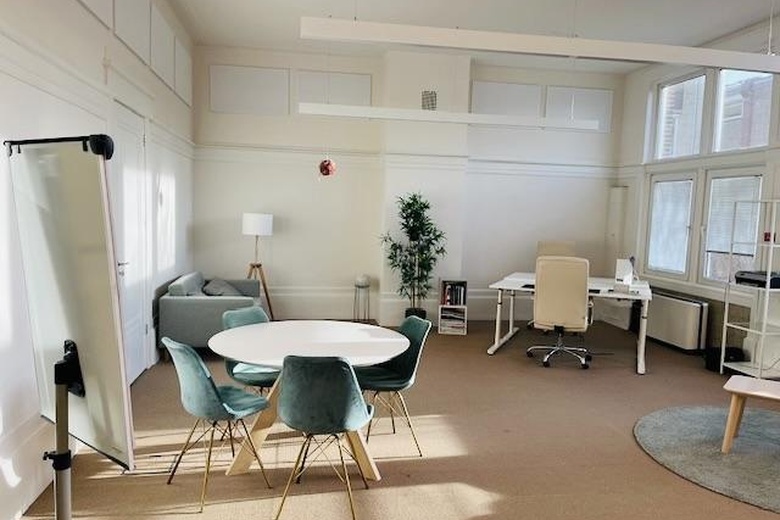 KantoorruimteaanParklaan 8<br/> inRotterdam