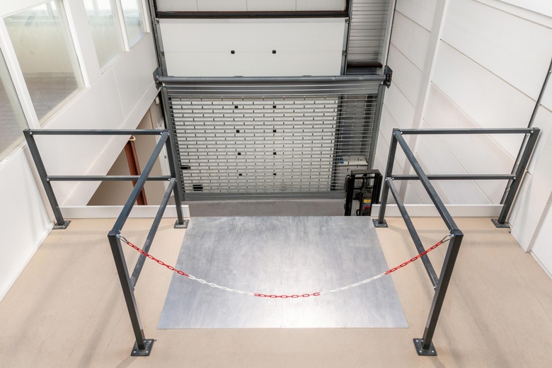 BedrijfsruimteaanAmsterdamseweg 15 f<br/> inUithoorn