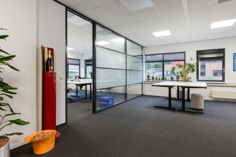 KantoorruimteaanLemelerberg 25 - 27<br/> inAlphen aan den Rijn