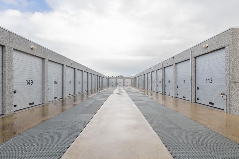 BedrijfsruimteaanVeerpolder 19 077<br/> inWarmond