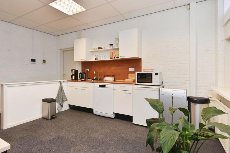 BedrijfsruimteaanIndustriestraat 23<br/> inNaaldwijk