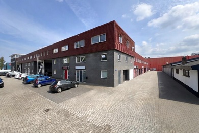 Bekijk foto 2 van Industrieweg 18 1