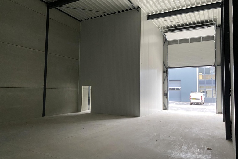 BedrijfsruimteaanSippenbroek 17<br/> inZutphen BedrijfsruimteaanSippenbroek 17<br/> inZutphen