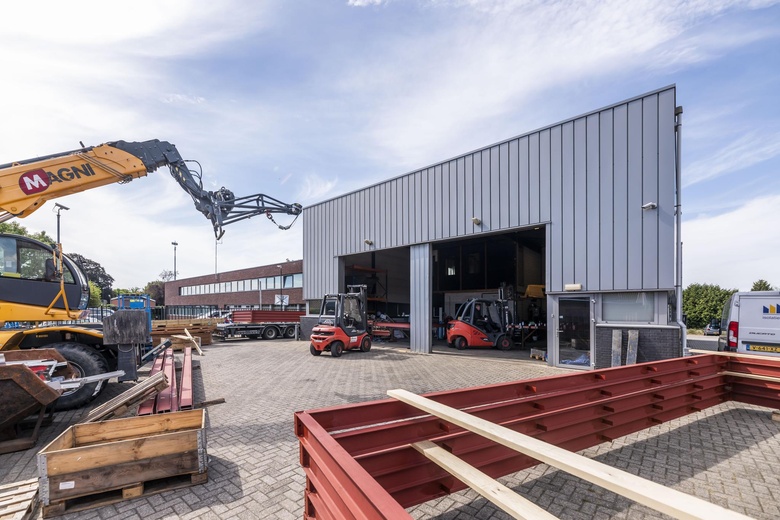 BedrijfsruimteaanDoornseweg 2 a<br/> inNieuwendijk BedrijfsruimteaanDoornseweg 2 a<br/> inNieuwendijk