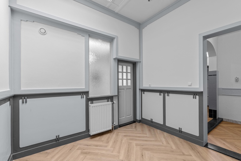 KantoorruimteaanBrugstraat 44<br/> inRoosendaal KantoorruimteaanBrugstraat 44<br/> inRoosendaal