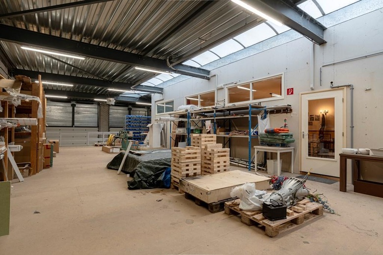 BedrijfsruimteaanVlasstraat 8 a<br/> inRiethoven
