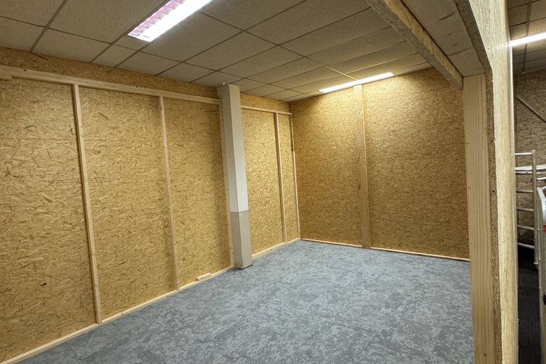 Bekijk foto 8 in  aan de  in 