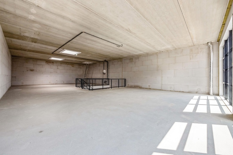 BedrijfsruimteaanHavenstraat 76 d<br/> inHuizen BedrijfsruimteaanHavenstraat 76 d<br/> inHuizen