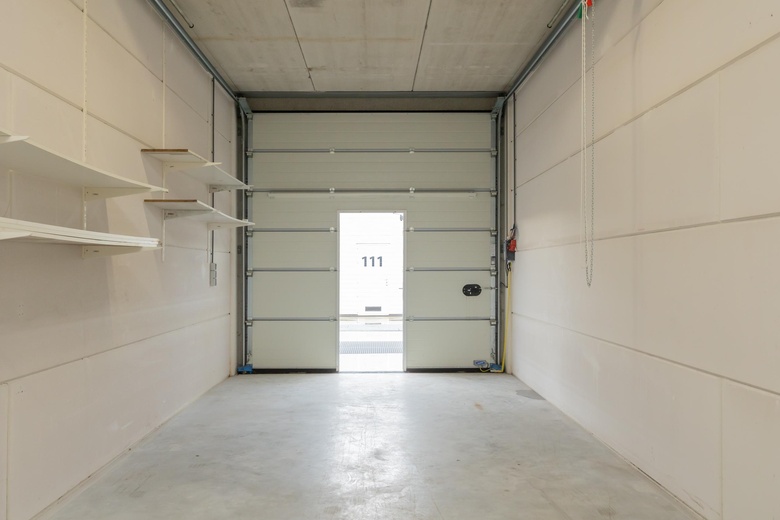 BedrijfsruimteaanVeerpolder 19 077<br/> inWarmond