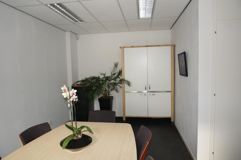 KantoorruimteaanEverdenberg 107<br/> inOosterhout KantoorruimteaanEverdenberg 107<br/> inOosterhout
