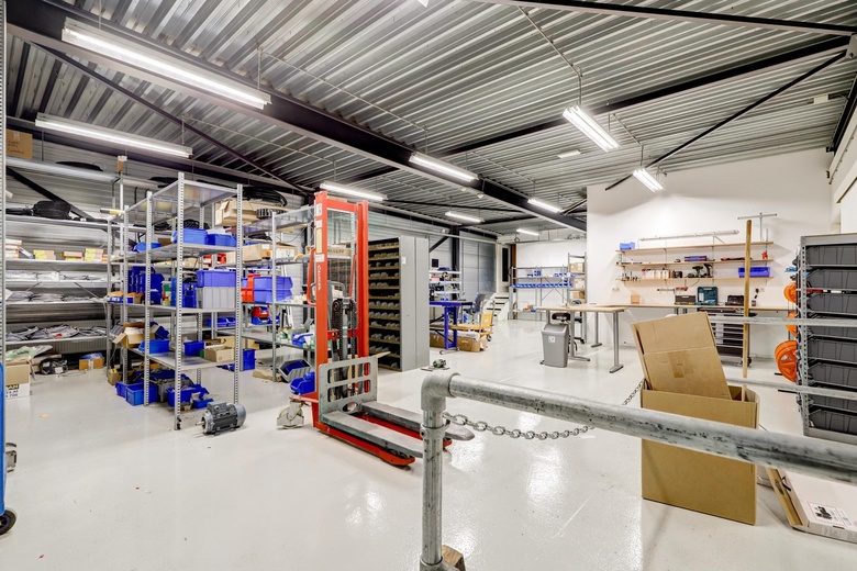 BedrijfsruimteaanWestbaan 275<br/> inMoordrecht BedrijfsruimteaanWestbaan 275<br/> inMoordrecht