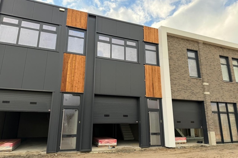 Bekijk foto 1 van Rhijnkant 11 18