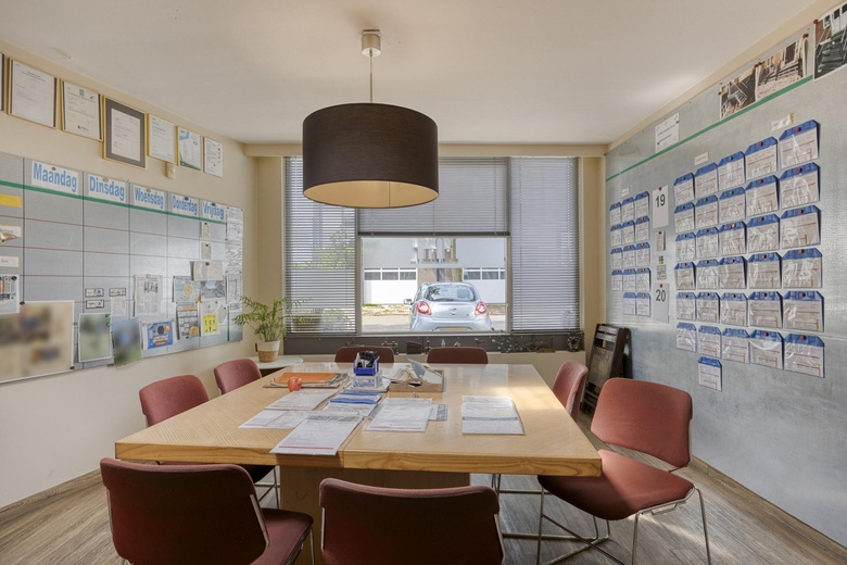 BedrijfsruimteaanIzaak Enschedeweg 46<br/> inHaarlem BedrijfsruimteaanIzaak Enschedeweg 46<br/> inHaarlem