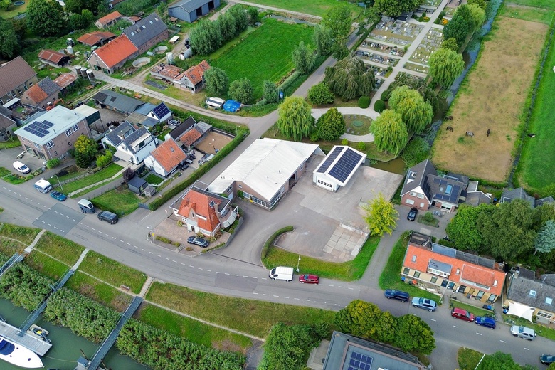 BedrijfsruimteaanMolendijk 38<br/> inKrimpen aan de Lek