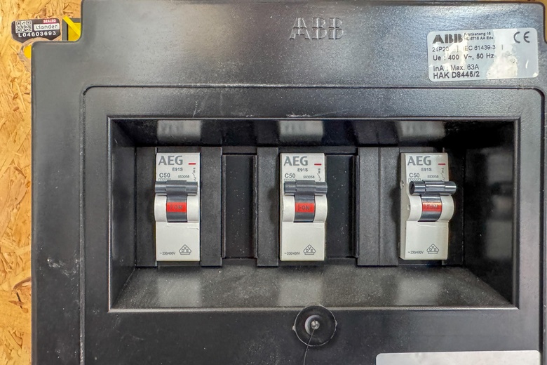 BedrijfsruimteaanNijverheidslaan 10 V<br/> inWeesp