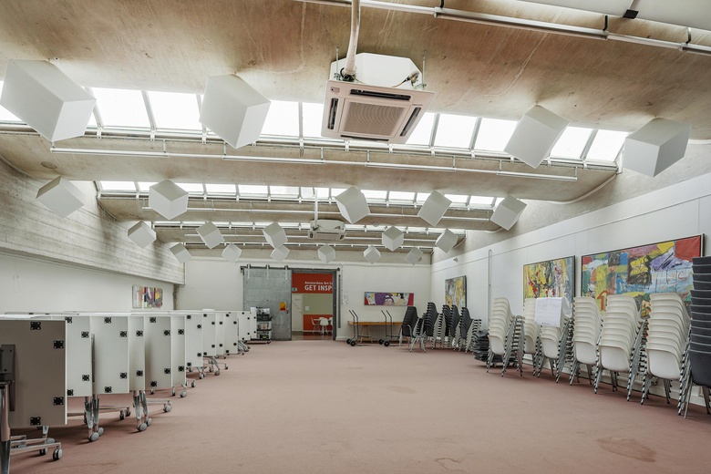 BedrijfsruimteaanBasisweg 34<br/> inAmsterdam