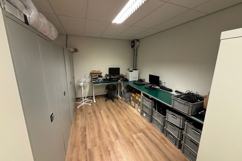 BedrijfsruimteaanKievitsven 34<br/> inRosmalen BedrijfsruimteaanKievitsven 34<br/> inRosmalen