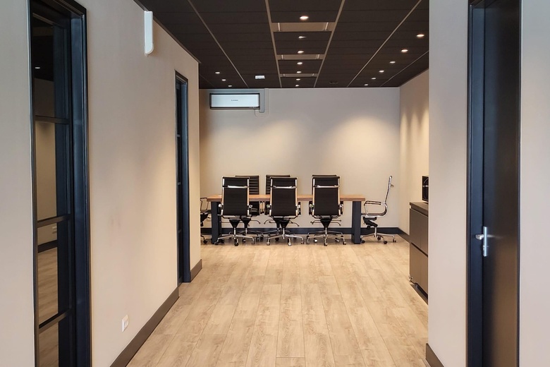 BedrijfsruimteaanSteenbakkerij 23<br/> inNieuwerkerk aan den IJssel