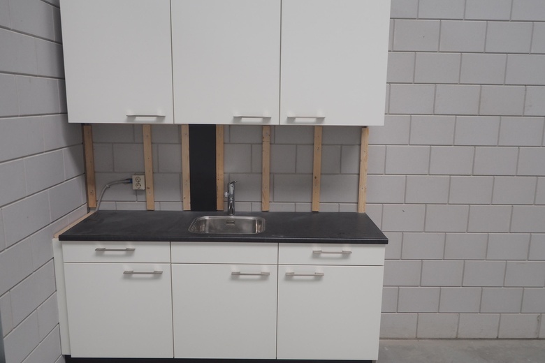 BedrijfsruimteaanIndustrieweg 4 j<br/> inElst