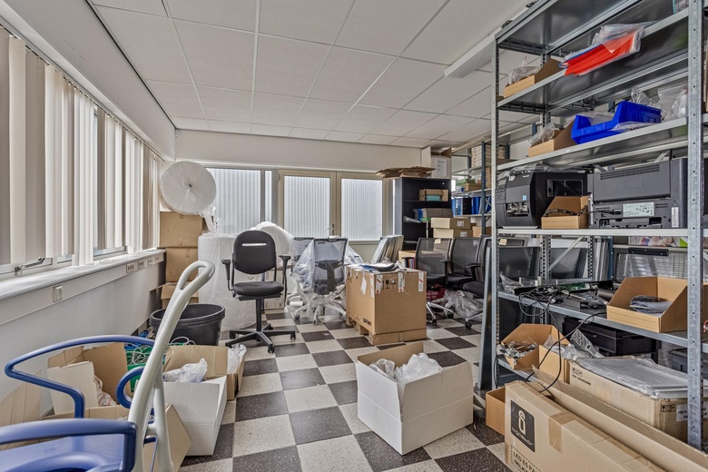 BedrijfsruimteaanTieleman en Drosweg 17<br/> inLeiden