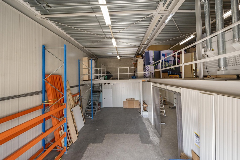 BedrijfsruimteaanRijthoek 11<br/> inHaaften