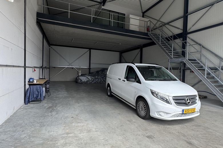 BedrijfsruimteaanJoh. Enschedeweg 112<br/> inUithoorn BedrijfsruimteaanJoh. Enschedeweg 112<br/> inUithoorn