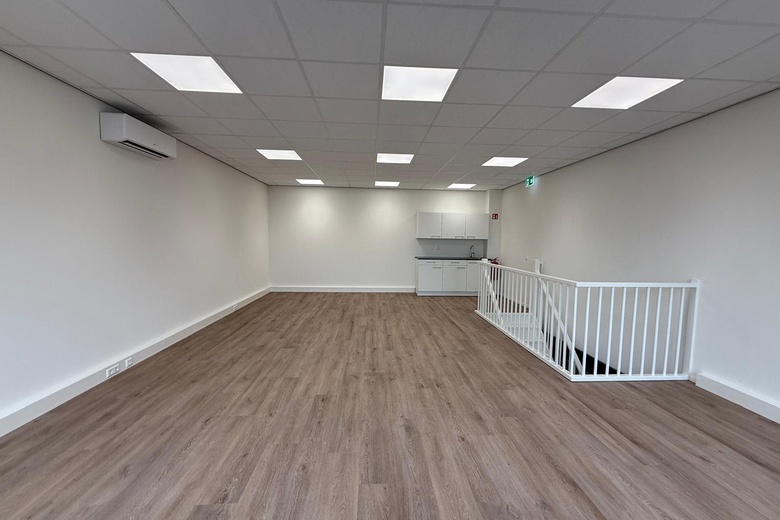 BedrijfsruimteaanLelystraat 60 b<br/> inSliedrecht