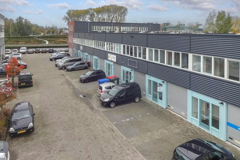 BedrijfsruimteaanSniep 63<br/> inDiemen